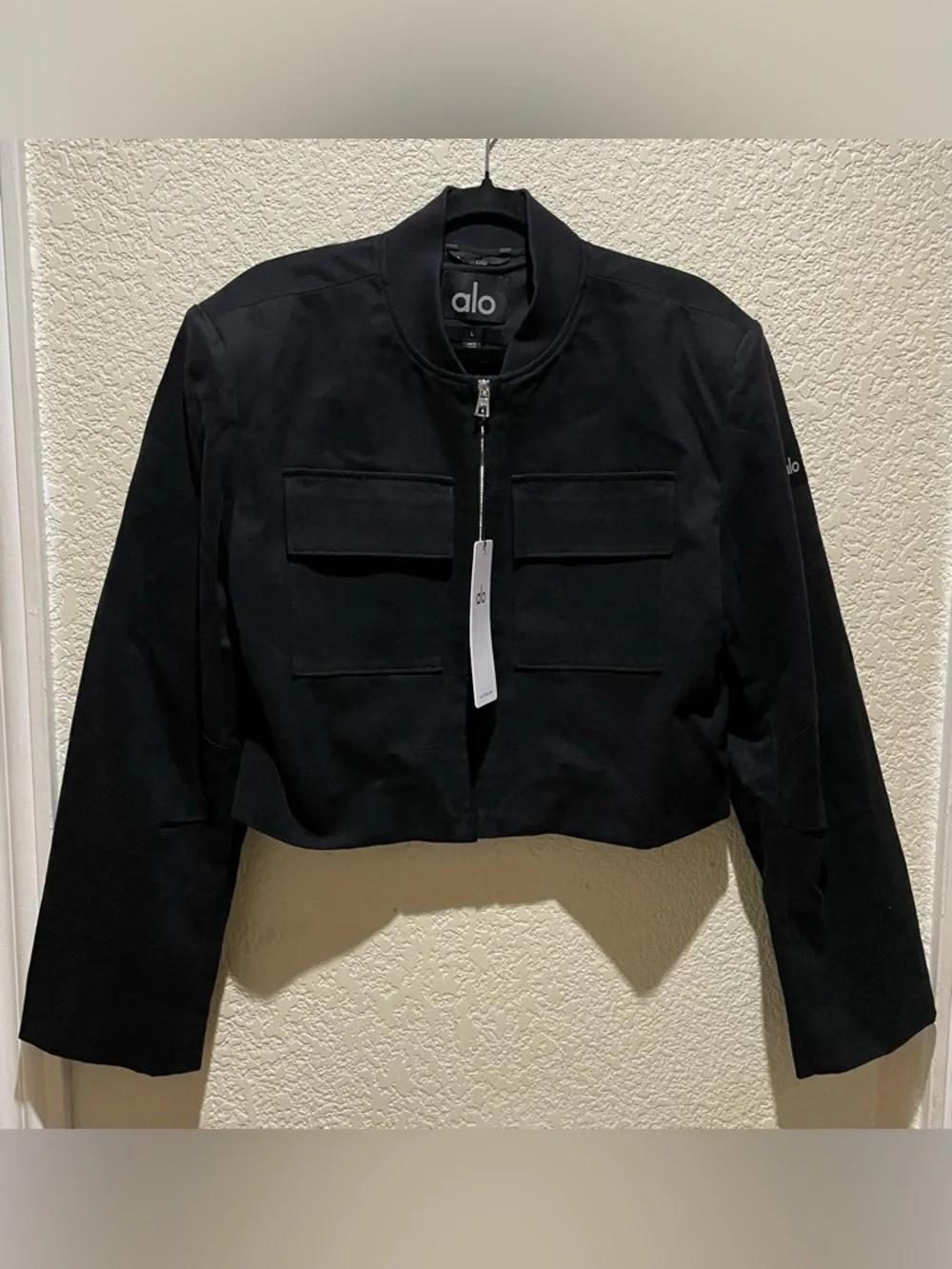 ALO Yoga NWT Cropped Main Character Black Utility Jacket Full Zip Size L